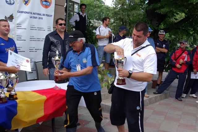  HOOK merge mai departe